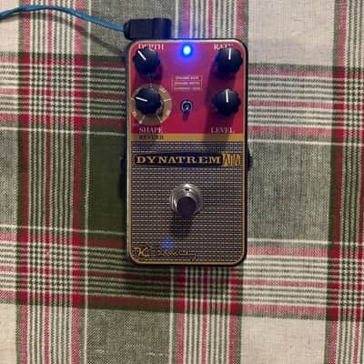 Keeley DynaTrem Dynamic Tremolo 2015 - Present - Silver / Red Graphic image 2