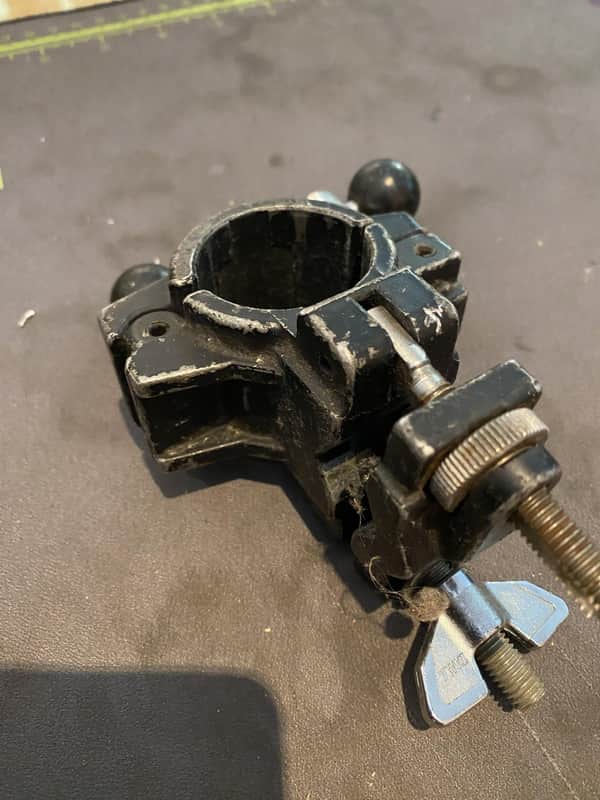 Clamp probably for Rackmount imagen 1
