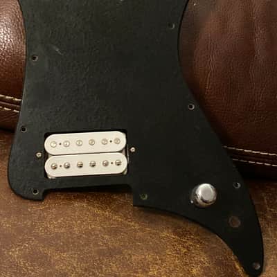 Fender Lead I WD Pickguard Player Series Alnico 2 Loaded Humbucker Black image 1