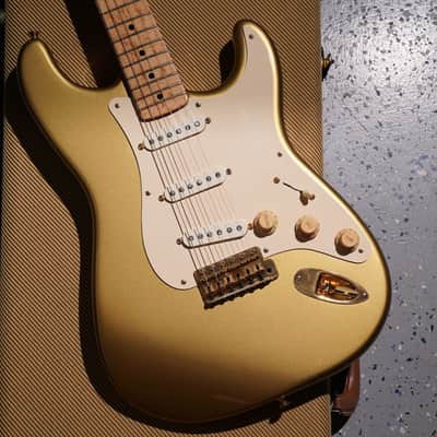 1996 Fender Custom Shop '54 Reissue Stratocaster Gold image 3