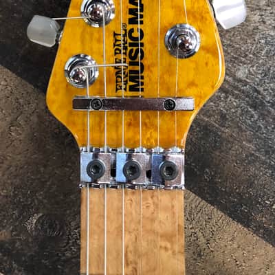 Ernie Ball Music Man EVH 1995 Amber Burst Flame Top imagen 6