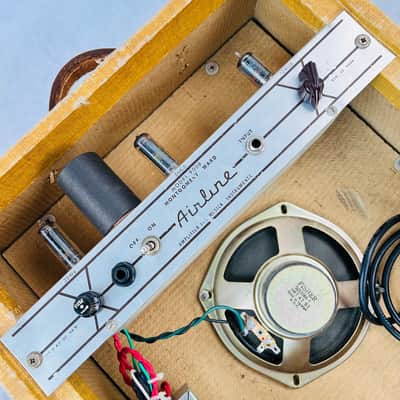 Airline Montgomery Ward Model 9008 1x6" Combo Amplifier 1950s - Tweed image 11