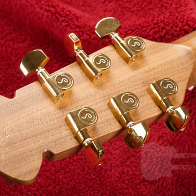 Ovation Adamas 1687GT-8 Deep Bowl Reverse Blue Burst image 8