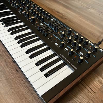 Novation Summit 61-Key 16-Voice Synthesizer 2019 - Present - Black image 4