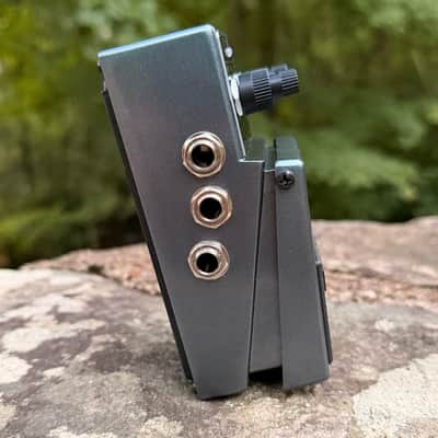 Boss IR-2 Amp & Cabinet Simulator Pedal image 5