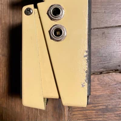 Boss FT-2 Dynamic Filter (Black Label) 1986 - 1989 - Yellow image 4
