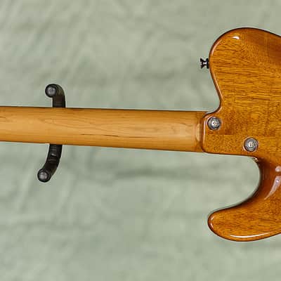 Anderson Top T Mocha Burst On Quilt Maple image 3