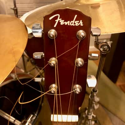 Fender DG-7 Acoustic Guitar With Vintage Wood Case, Capo, and Strap image 6