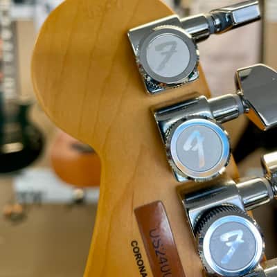 Fender American Ultra Stratocaster HSS with Maple Fretboard Ultraburst image 13