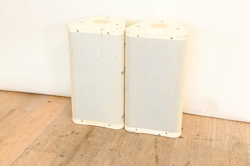 QSC AP-5102 2-Way Acoustic Performance Loudspeaker - White (PAIR) CG01SGJ image 1