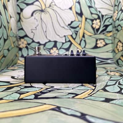 Walrus Audio Fundamental Series Fuzz image 4