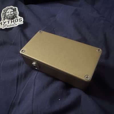 Mythos Pedals Mjolnir Overdrive 2010s - Gold with Black Knobs image 3
