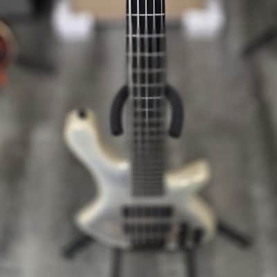 AIO S8-5 5-String Bass Guitar - White Burst GS-055 image 3