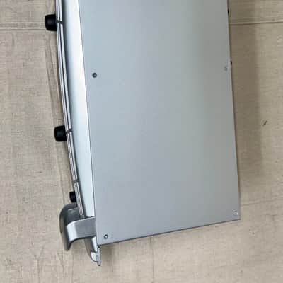 Behringer iNUKE NU1000 Power Amplifier 2010s - Metal image 3