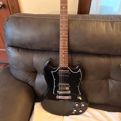 Gibson SG Special, 2008, Gloss Ebony Mahogany Body, Rosewood Fretboard with upgraded Gibson Chrome Covered 57 Classic Pickups. Comes with Gibson Soft Padded Case. image 1
