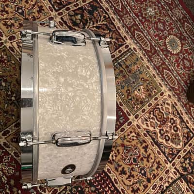Slingerland Deluxe Student Model Snare (1956-59) 5.5x14"  (White Marine Pearl) image 3