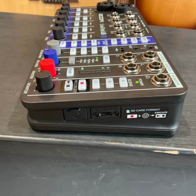 Zoom LiveTrak L6 10-Track Digital Mixer/Recorder image 3