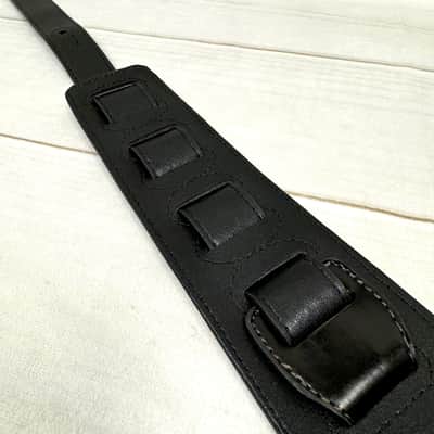 Walker and Williams KB-02-BT Oxblood Brown Carving Leather Padded Guitar Strap With Black Floral Skull & Cross For All Guitars And Basses image 10