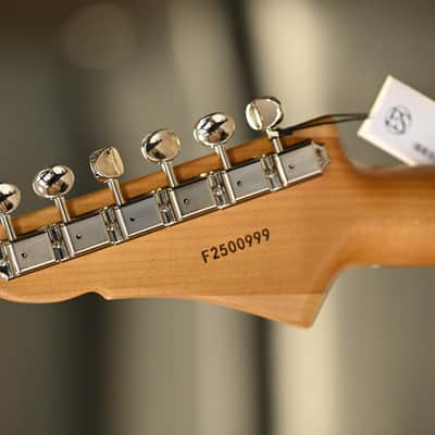 Eastman Fullertone DC'62 - Desert Sand image 7