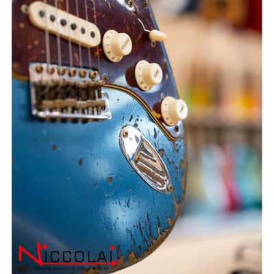 Fender Custom Limited Edition Roasted '60s Stratocaster Super Heavy Relic Aged Lake Placid Blue 3 Color Sunburst image 2
