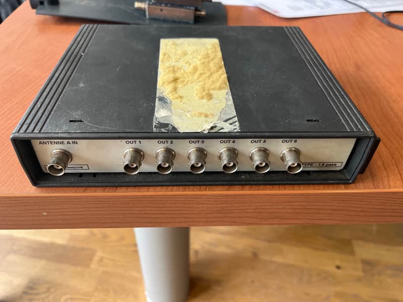 Sennheiser Antennensplitter 1.6pass 1IN 6OUT passiv image 1