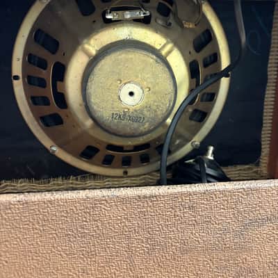 Fender Deluxe 6G3 Brownface 20-Watt 1x12" Guitar Combo 1961 - 1963 - Brown image 6