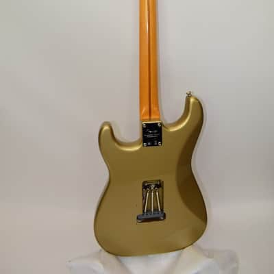 2007 Fender Classic Player '50s Stratocaster Electric Guitar, Maple Fingerboard, Shoreline Gold image 17