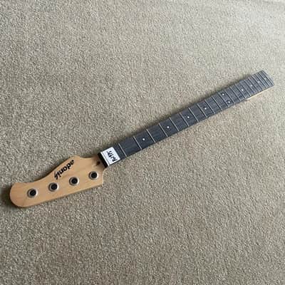 21 Frets Rosewood Fretboard 4 String Bass Maple Neck image 3