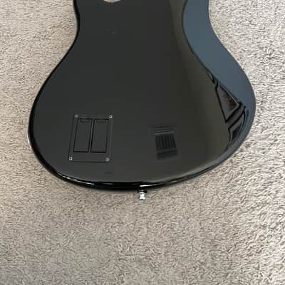 Fender Deluxe Dimension Bass 2013 MIM Black 4-String Guitar image 13