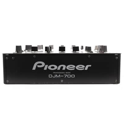 Pioneer DJM-700 Mixer Used image 3