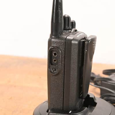 Motorola CP185 Portable Two-Way Radio with PMLN5228A Charger CG01WGE image 5