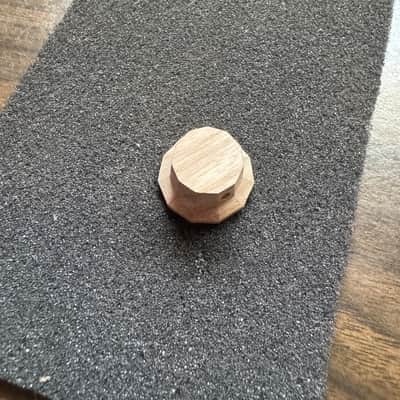 Guilford Ash 1122 Facet Cut Volume/Tone potentiometer knob - 1.5mm set Screw / 6mm shaft image 2