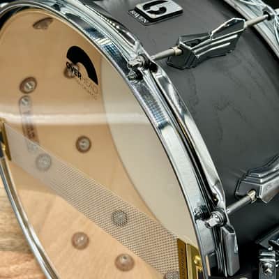 British Drum Company Raven 14x6" Birch / Ash 10-Lug Snare Drum - Black Ash Satin. Free Shipping image 15