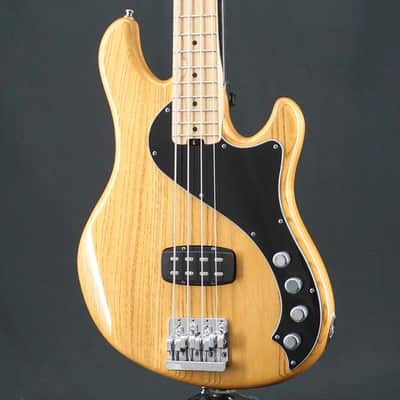 FENDER DIMENSION BASS IV (Mexican, 2004-2007) bass guitars