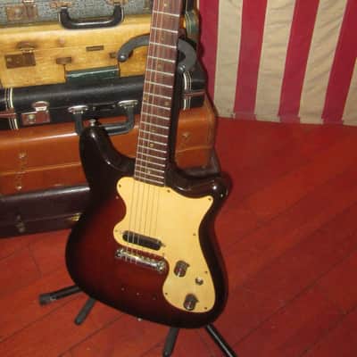 1966 Epiphone Olympic Sunburst image 2