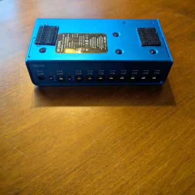 Strymon Zuma 9-Output High Current DC Power Supply 2016 - Present - Blue image 5