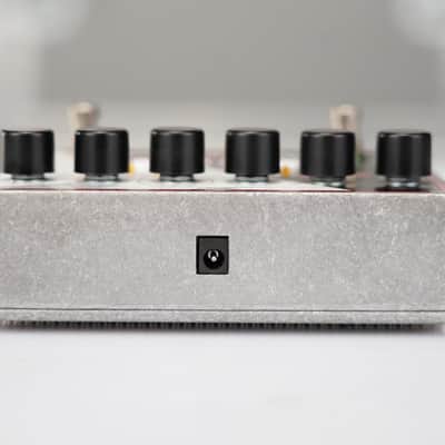 Electro-Harmonix Deluxe Memory Boy Delay Effects Pedal Owned by Maroon 5 #57703 image 5