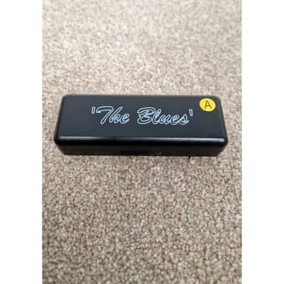 JHS The Blues Harmonica Key A - Like New w/ Hard Case image 2