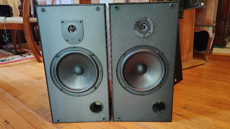JBL MR28 large bookshelf speakers in very good condition - 2000's image 1