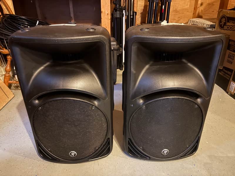 Mackie SRM450 1000-Watt 2-Way Portable Powered Loudspeaker