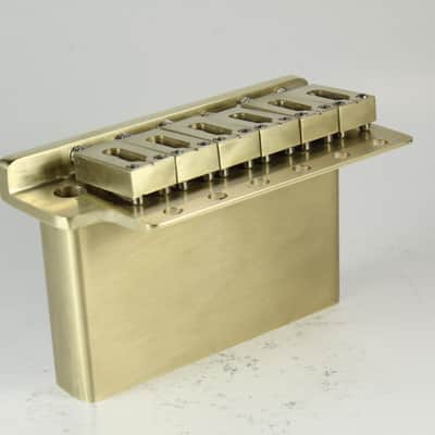 Stratocaster brass tremolo wide spacing image 2