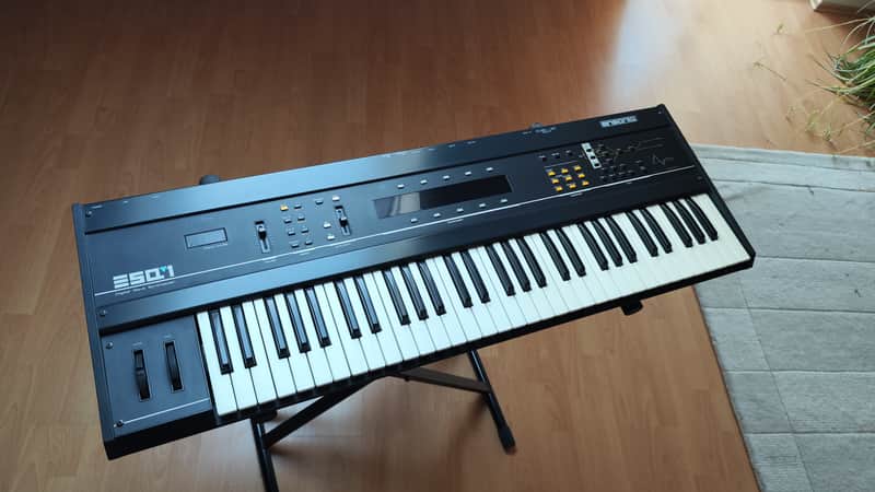 Ensoniq ESQ-1 Digital Wave Synthesizer 1986