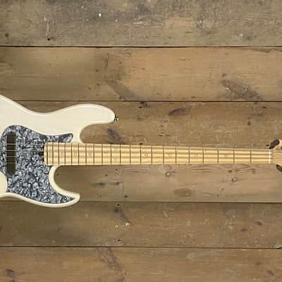 Xotic XJ-1T 4-st - White | Reverb Canada