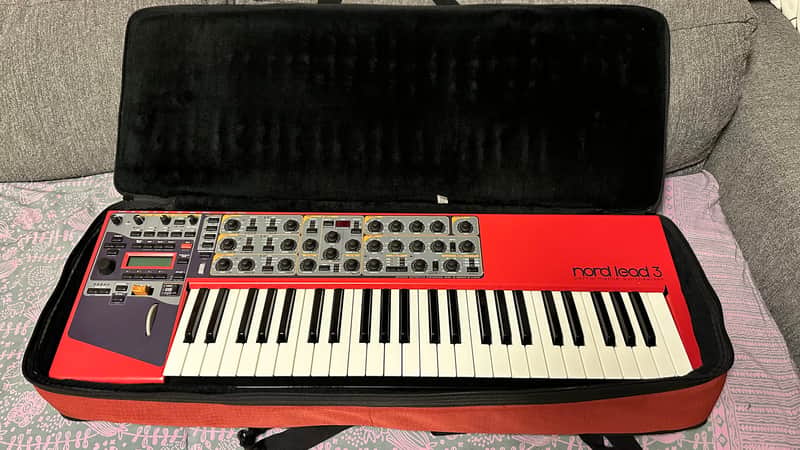 Nord Lead 3 49-Key 24-Voice Polyphonic Synthesizer 2002 - 2007 - Red image 1