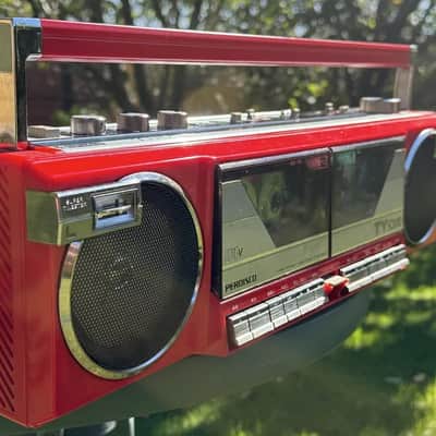 Hitachi W4V Rare Vintage MINT Cassette Boombox Warranty Tested Red +original Box image 12