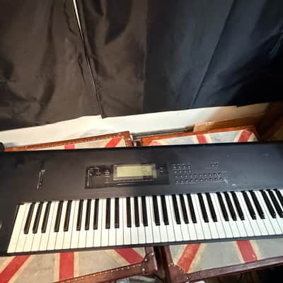 Korg T2EX Keyboard Synthesizer
