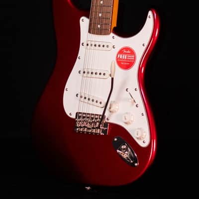 Squier Classic Vibe '60s Stratocaster, Laurel FB, Candy Apple Red image 3