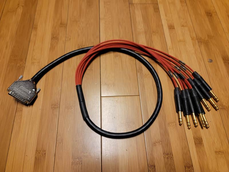 Mogami 2932 DB-25 to TRS 5' (Red) image 1