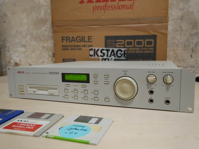90s Legend: Akai S2000 Sampler (1995) - Complete in Box!