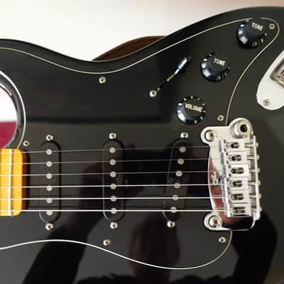 G&L USA Legacy - Black image 3